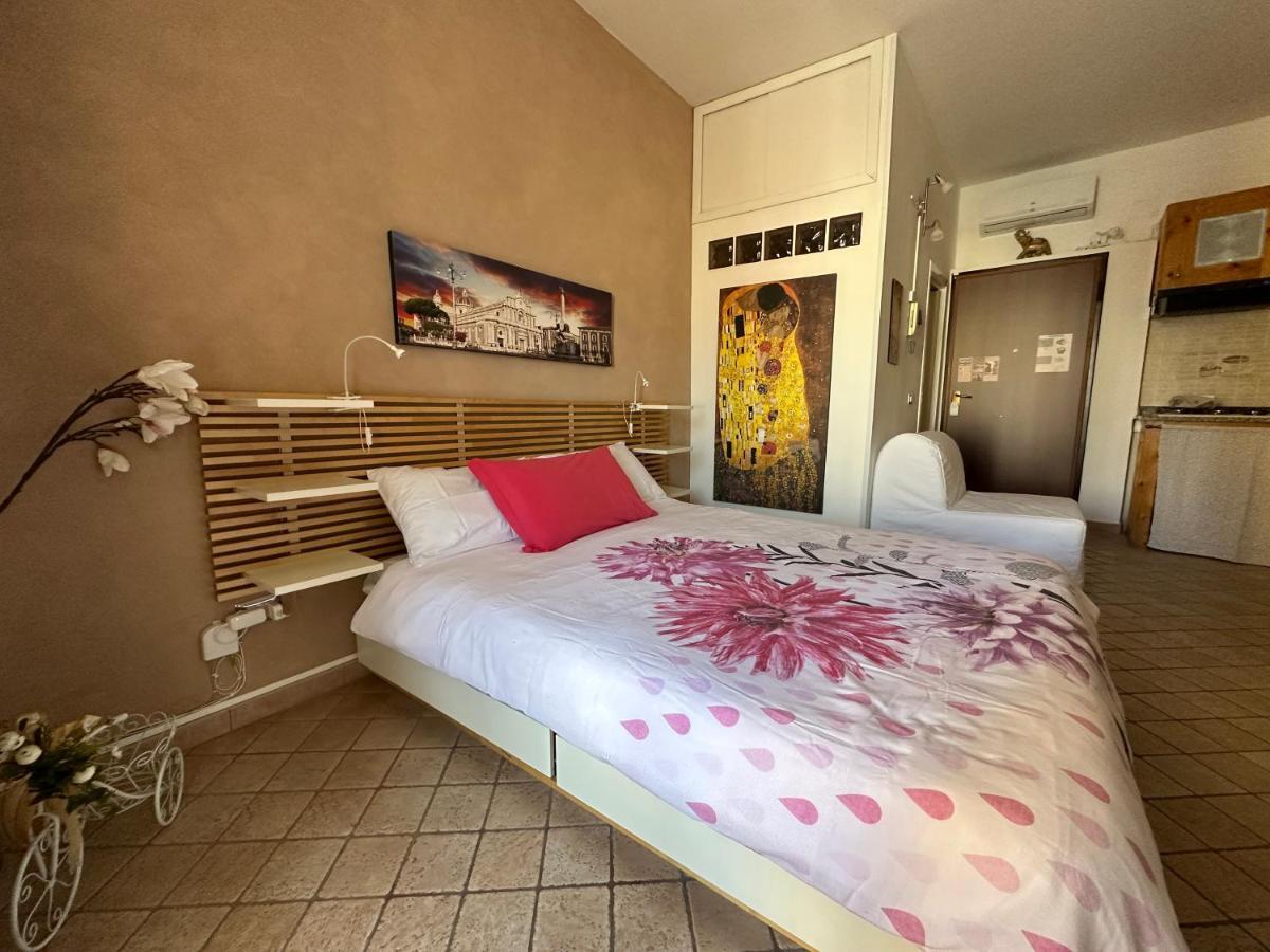 The Civita Apt Town Center Catania-Fontanarossai nemzetközi repülőtér Kültér fotó